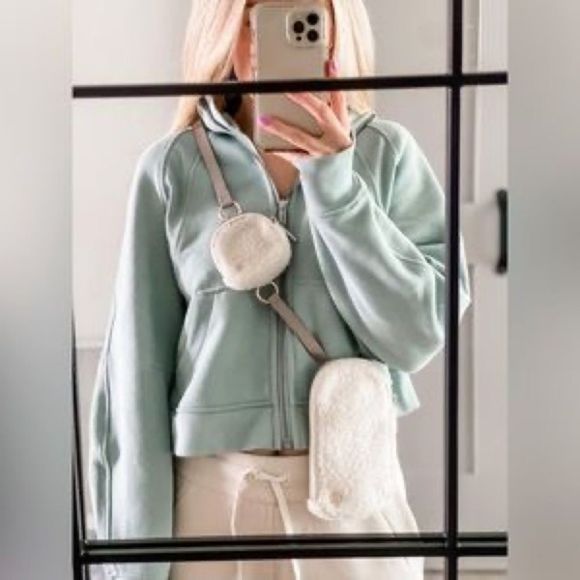 Lululemon Modular Phone Crossbody Bag Fleece Light Ivory - Picture 2 of 5